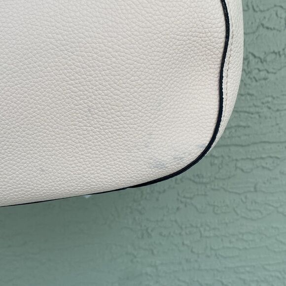 Victoria Secret Tote & Wristlet Wallet set Laser Cut Large NWT - Picture 9 of 16